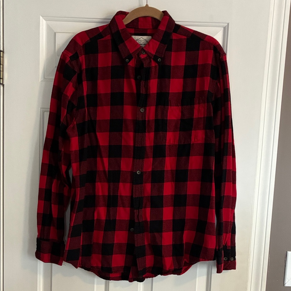 St. John's Bay Red and Black Checkered Men's Shirt
Flannel